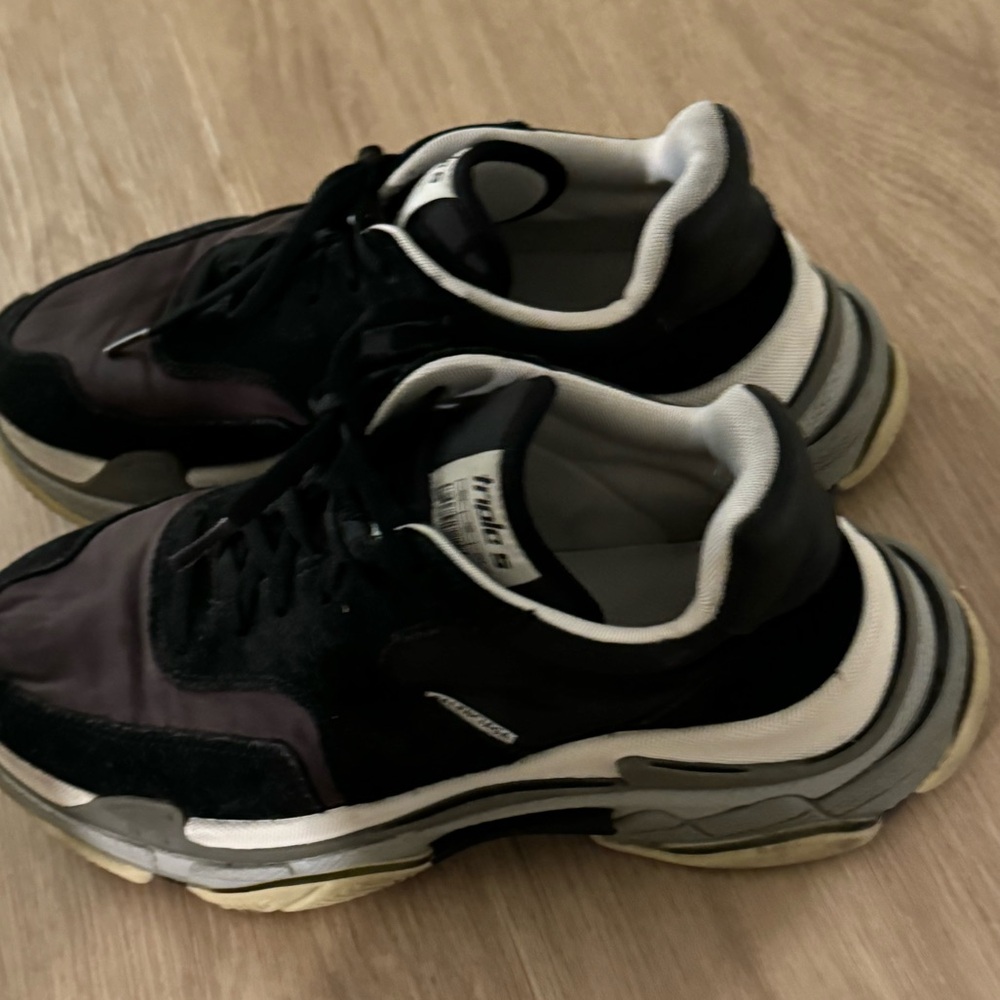 BALENCIAGA black/burgundy Suede leather and fabric triple S low top - Picture 2 of 4